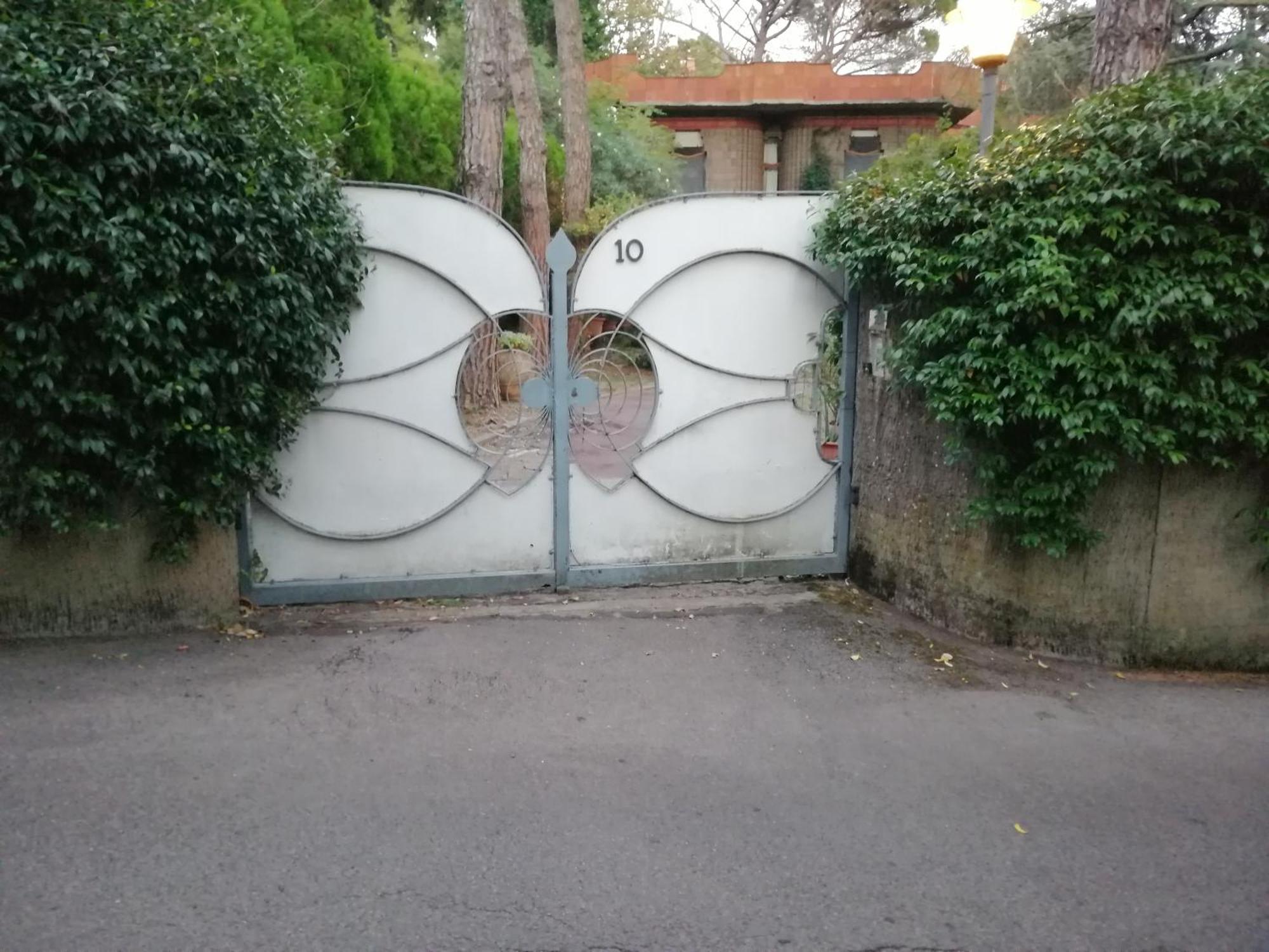 Due Passi Nel Parco Con Parcheggio Gratuito Apartment Firenze Bagian luar foto